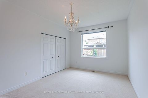 Photo 11 at 3 Paddle Gate, Oak Ridges Lake Wilcox, Richmond Hill