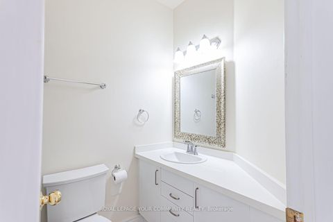 Photo 13 at 3 Paddle Gate, Oak Ridges Lake Wilcox, Richmond Hill