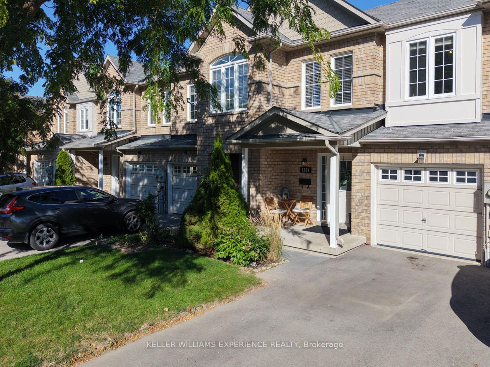 2 - 1087 Brook Gardens Marsh, Leslie Valley, Newmarket 2