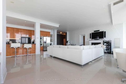 Photo 11 at 5101 - 16 Harbour Street, Waterfront Communities C1, Toronto