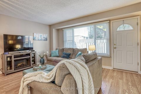 Photo 3 at 5 Golden Appleway, Donalda, Toronto