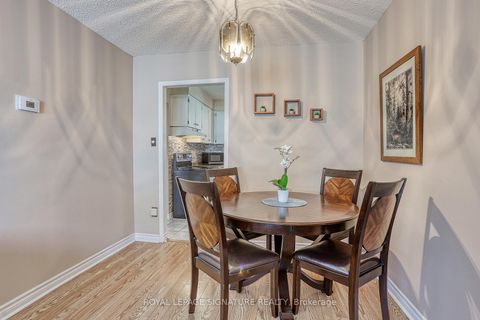 Photo 7 at 5 Golden Appleway, Donalda, Toronto
