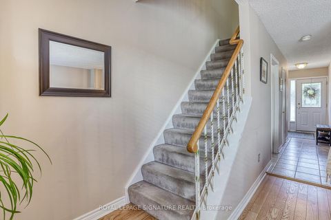 Photo 14 at 5 Golden Appleway, Donalda, Toronto