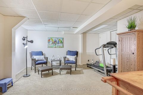 Photo 23 at 5 Golden Appleway, Donalda, Toronto