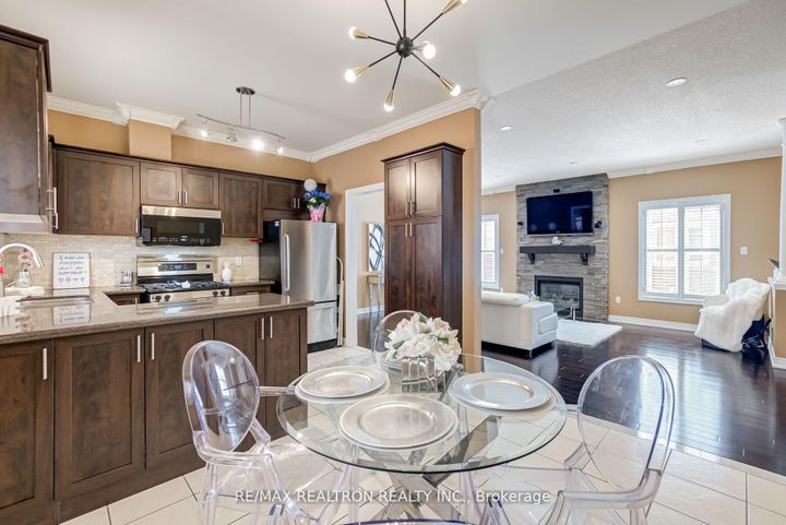Photo 6 at 148 Solway Avenue, Maple, Vaughan