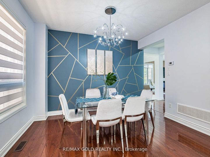 Photo 9 at 36 Treegrove Crescent, Fletcher's Meadow, Brampton