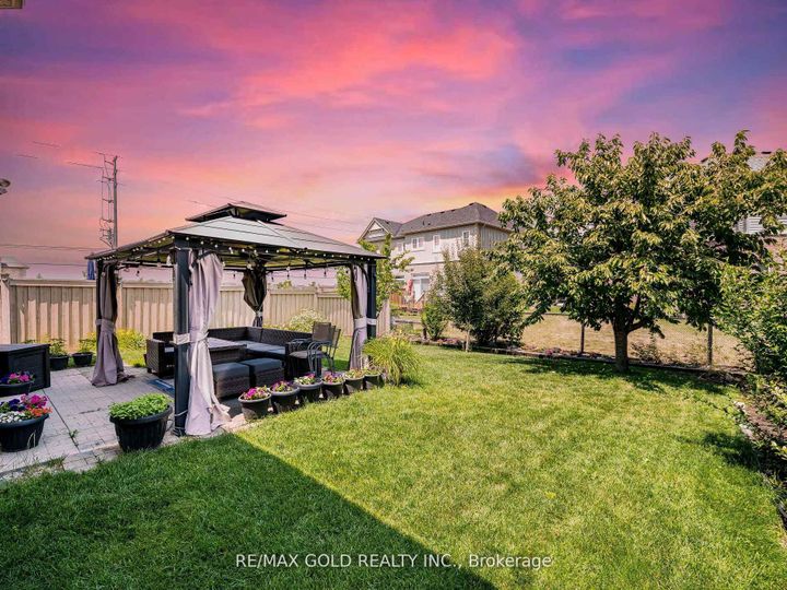 Photo 37 at 36 Treegrove Crescent, Fletcher's Meadow, Brampton