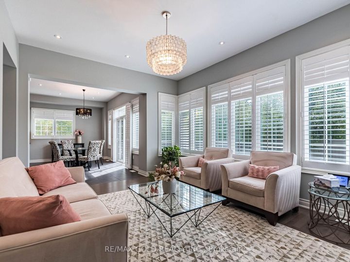 Photo 12 at 151 Rising Hill Ridge, Bram West, Brampton