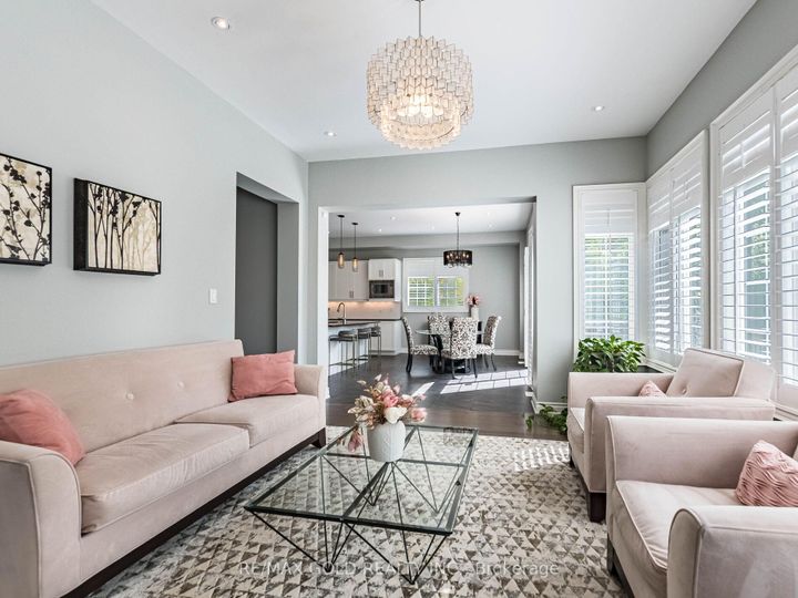 Photo 13 at 151 Rising Hill Ridge, Bram West, Brampton