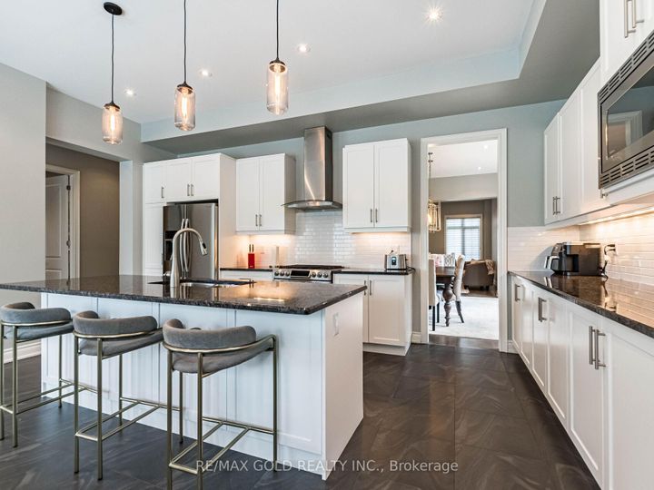 Photo 15 at 151 Rising Hill Ridge, Bram West, Brampton