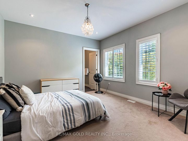Photo 33 at 151 Rising Hill Ridge, Bram West, Brampton