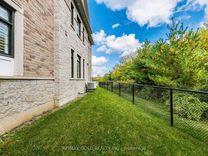 Photo 41 at 151 Rising Hill Ridge, Bram West, Brampton