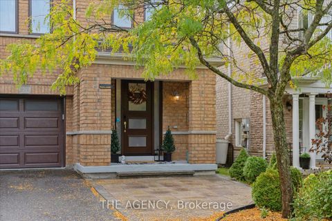 Photo 2 at 908 Oaktree Crescent, Summerhill Estates, Newmarket