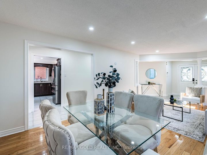 Photo 8 at 26 Yuile Court, Fletcher's Creek South, Brampton