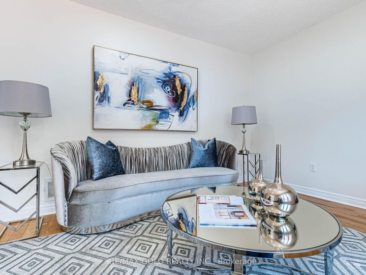 Photo 15 at 26 Yuile Court, Fletcher's Creek South, Brampton