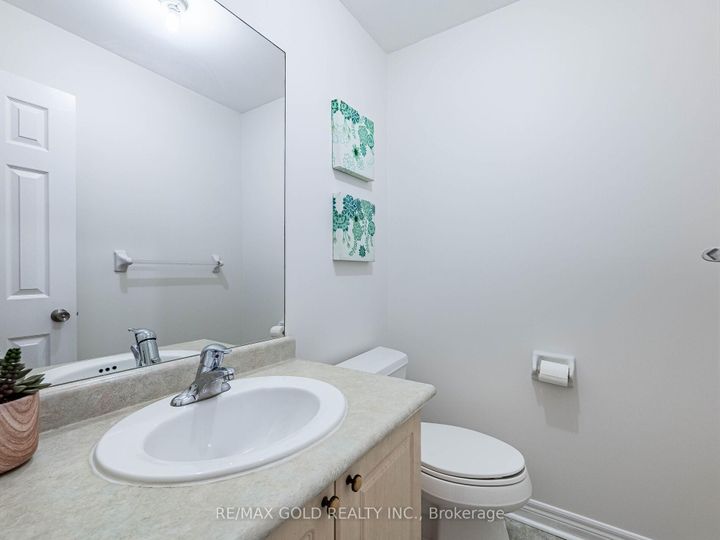 Photo 16 at 26 Yuile Court, Fletcher's Creek South, Brampton