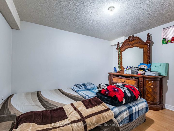 Photo 30 at 26 Yuile Court, Fletcher's Creek South, Brampton