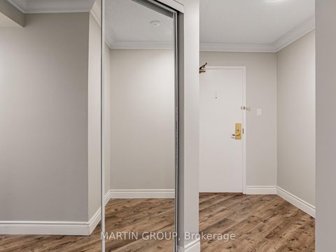 Photo 2 at 506 - 887 Bay Street, Bay Street Corridor, Toronto