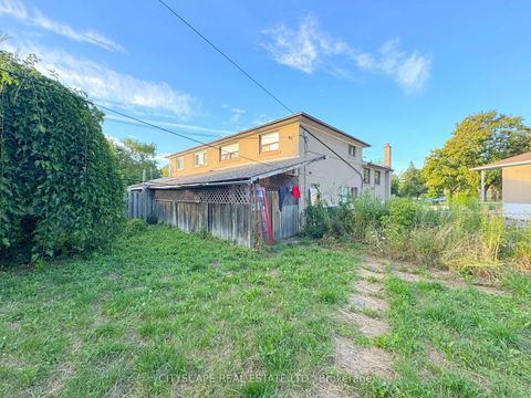 Photo 32 at 11 Melpham Court, Clairville, Toronto