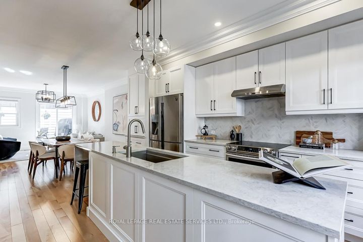 Photo 3 at 13 Archgate Lane, Davenport, Toronto