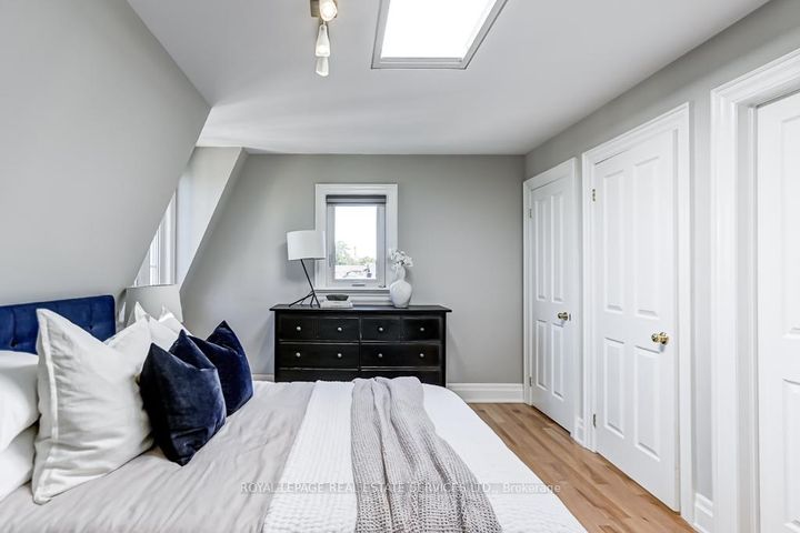 Photo 32 at 13 Archgate Lane, Davenport, Toronto