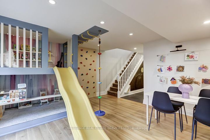 Photo 40 at 13 Archgate Lane, Davenport, Toronto