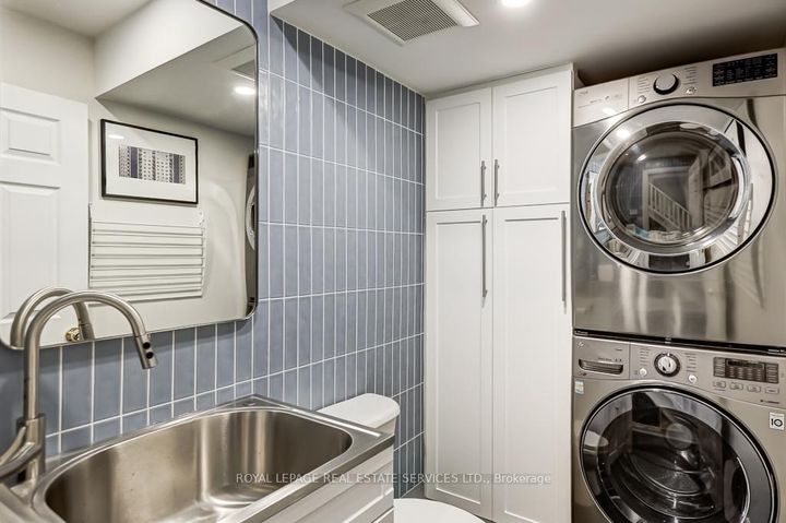 Photo 41 at 13 Archgate Lane, Davenport, Toronto