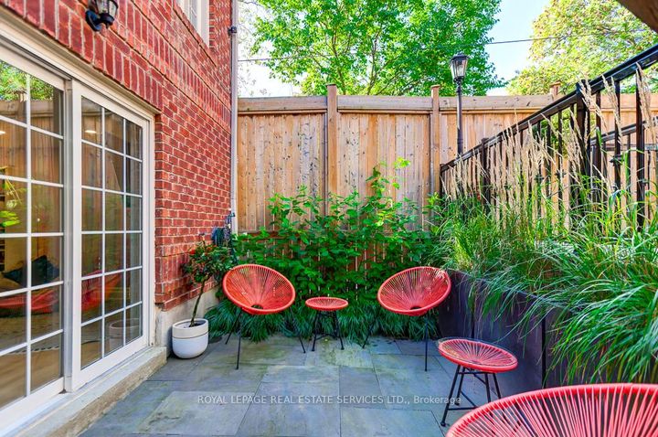 Photo 43 at 13 Archgate Lane, Davenport, Toronto