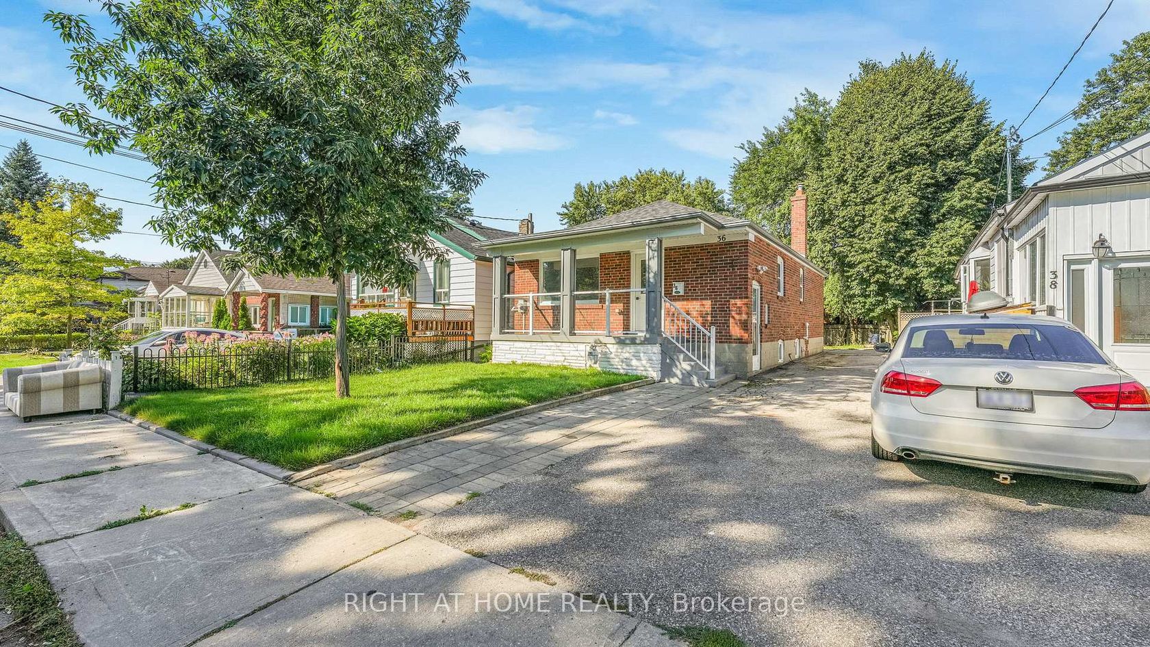 36 Vanbrugh Avenue, Cliffside, Toronto 
