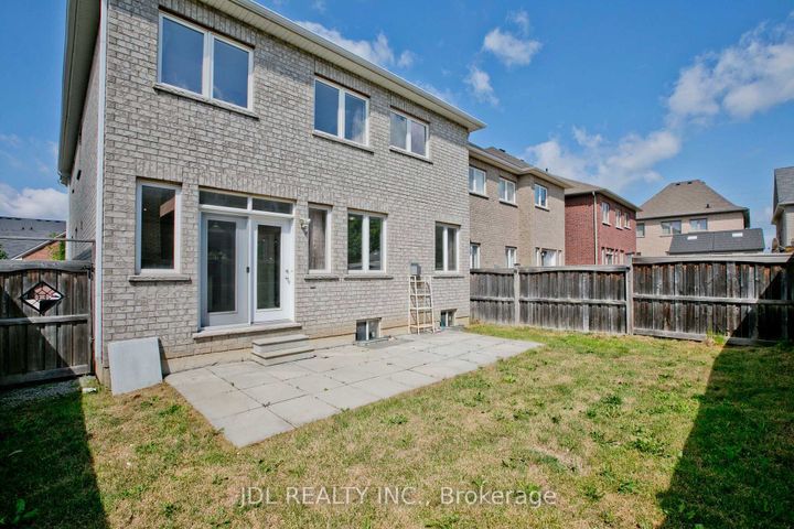 Photo 30 at 21 Wozniak Crescent, Wismer, Markham