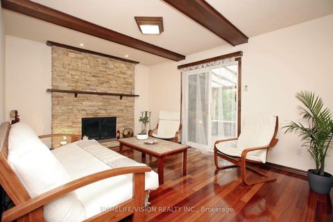 Photo 7 at 12 Relroy Court E, Steeles, Toronto