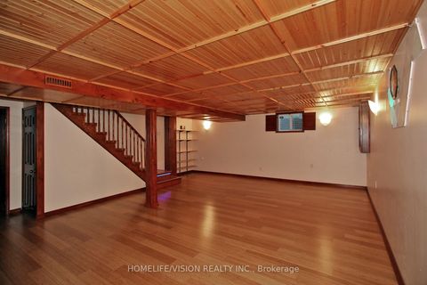 Photo 21 at 12 Relroy Court E, Steeles, Toronto