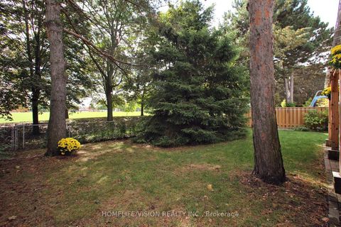 Photo 25 at 12 Relroy Court E, Steeles, Toronto