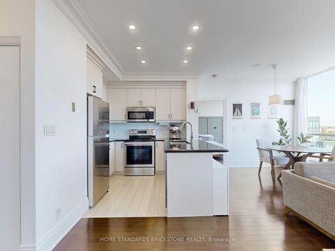 Photo 11 at PH211 - 18 Harding Boulevard, Harding, Richmond Hill