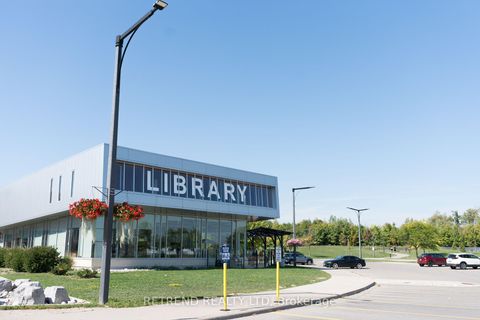 Photo 47 at 48 Gauguin Avenue, Patterson, Vaughan