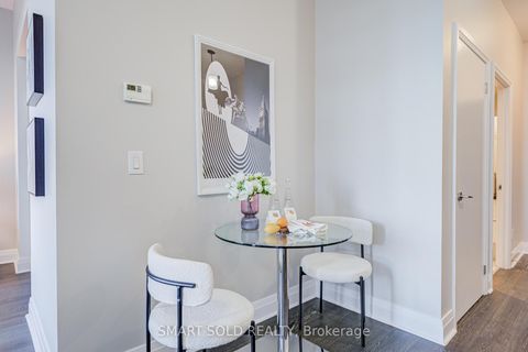 Photo 17 at 624 - 399 Spring Garden Avenue E, Willowdale East, Toronto