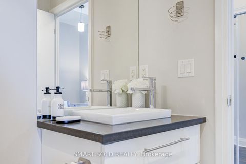 Photo 31 at 624 - 399 Spring Garden Avenue E, Willowdale East, Toronto