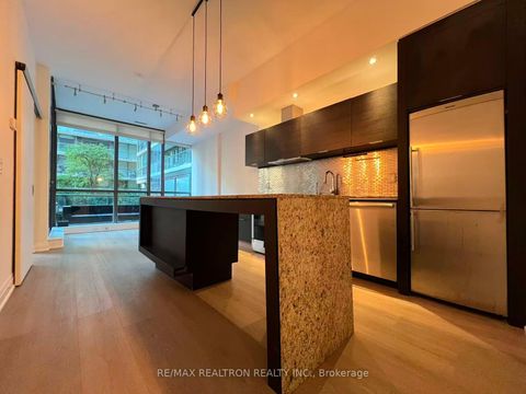Photo 6 at 214 - 8 Charlotte Street, Waterfront Communities C1, Toronto