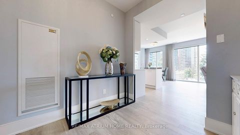 Photo 5 at 715 - 1 Gloucester Street, Yonge Corridor, Toronto