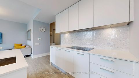 Photo 11 at 715 - 1 Gloucester Street, Yonge Corridor, Toronto