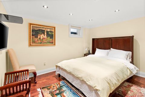 Photo 33 at 41 Thornridge Drive, Yorkhill, Vaughan