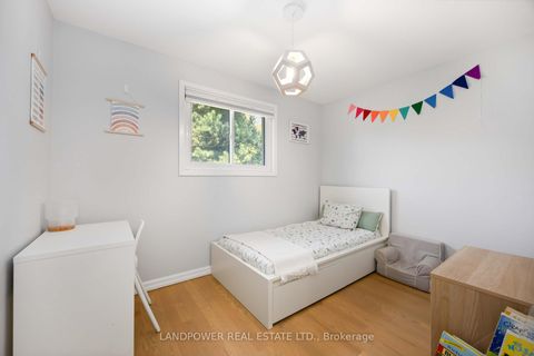 Photo 17 at 48 Marowyne Drive, Don Valley Village, Toronto