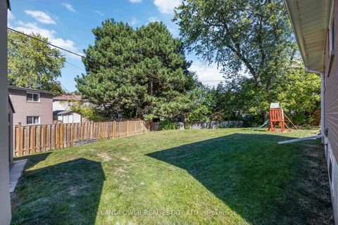 Photo 27 at 48 Marowyne Drive, Don Valley Village, Toronto