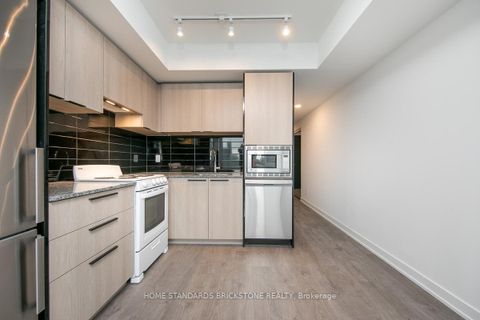 Photo 4 at 3010 - 501 Yonge Street, Yonge Corridor, Toronto