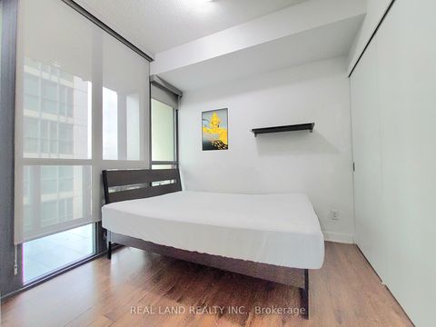 Photo 11 at 4005 - 110 Charles Street E, Yonge Corridor, Toronto