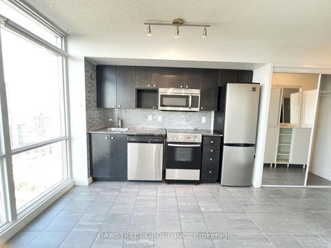 Photo 3 at 3716 - 11 Brunel Court, Waterfront Communities C1, Toronto