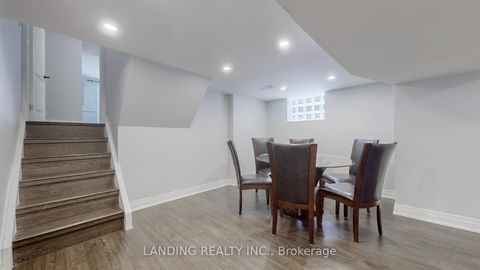 Photo 22 at 32 Lailey Crescent, Willowdale East, Toronto