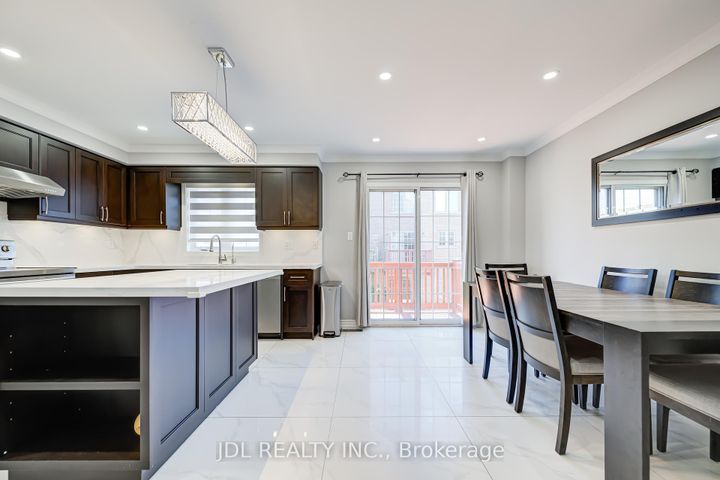 Photo 16 at 103 Thoroughbred Way, Berczy, Markham