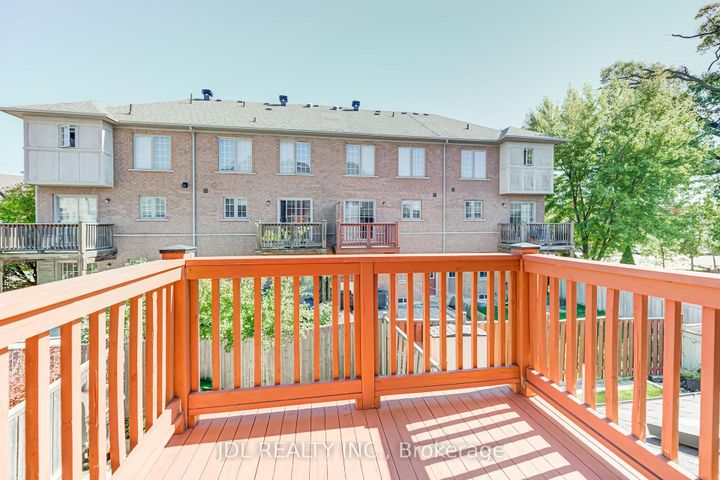 Photo 26 at 103 Thoroughbred Way, Berczy, Markham