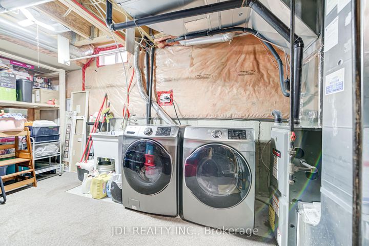 Photo 38 at 103 Thoroughbred Way, Berczy, Markham